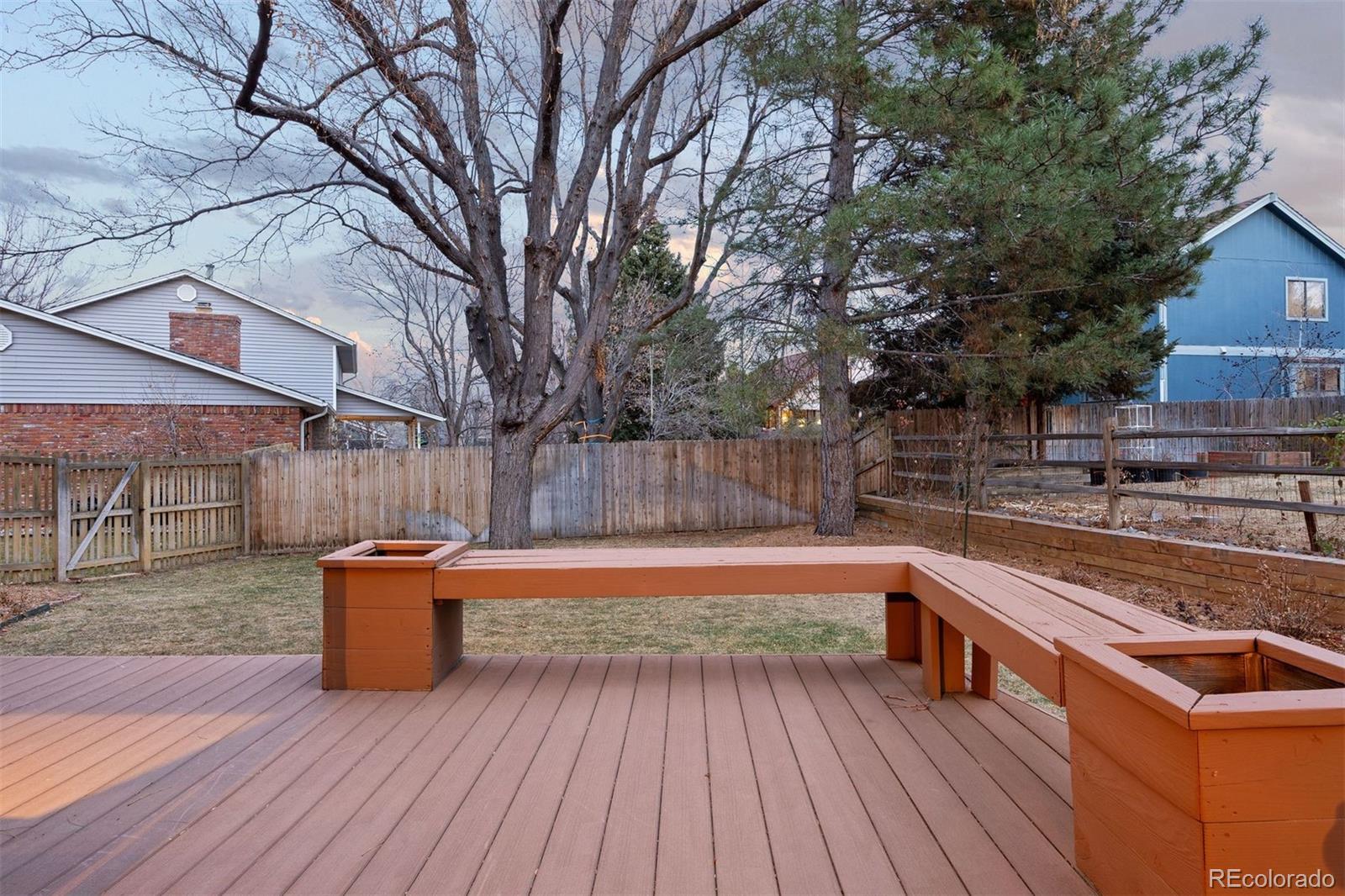 3124 E Hinsdale Place