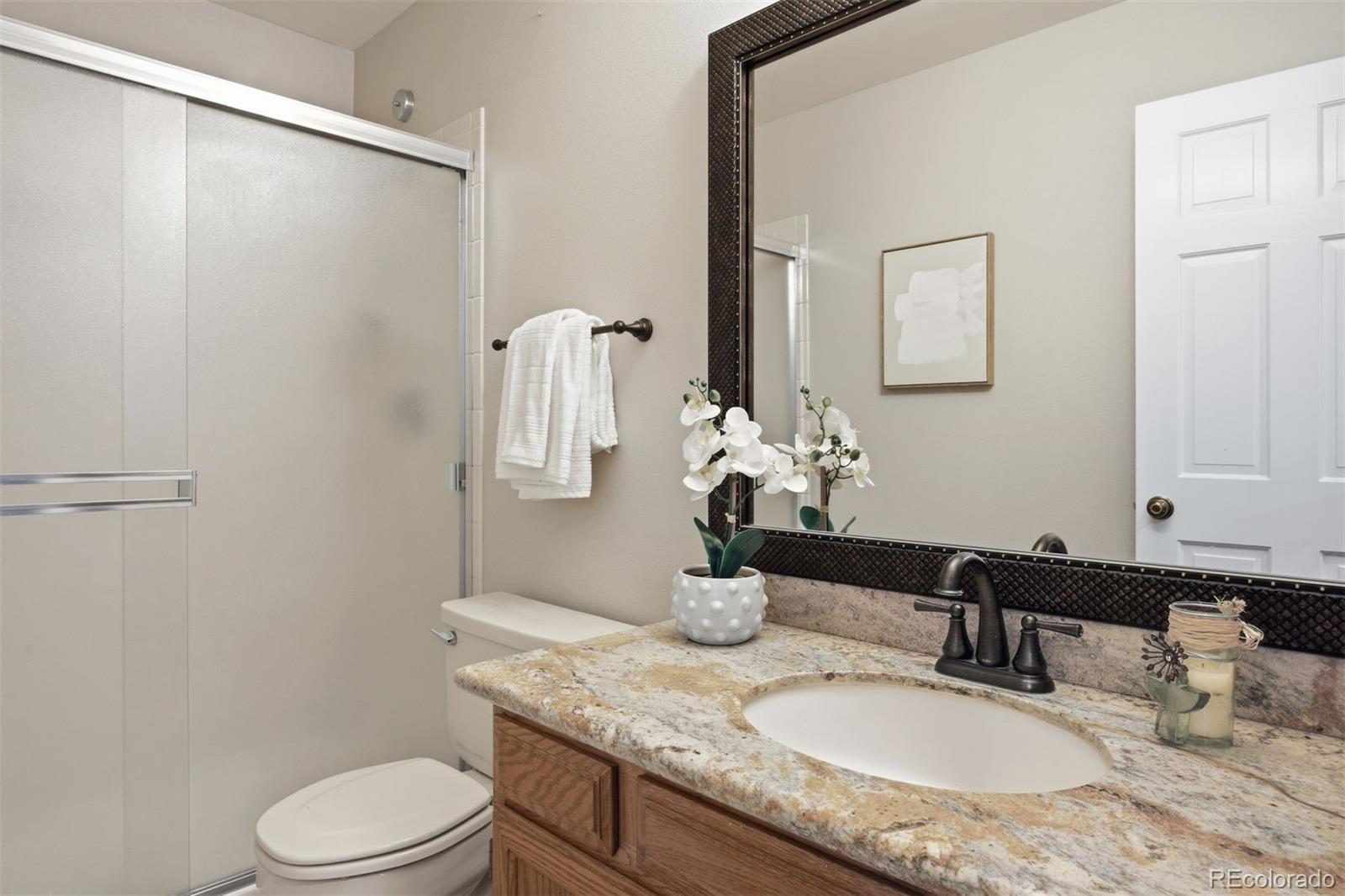 3124 E Hinsdale Place