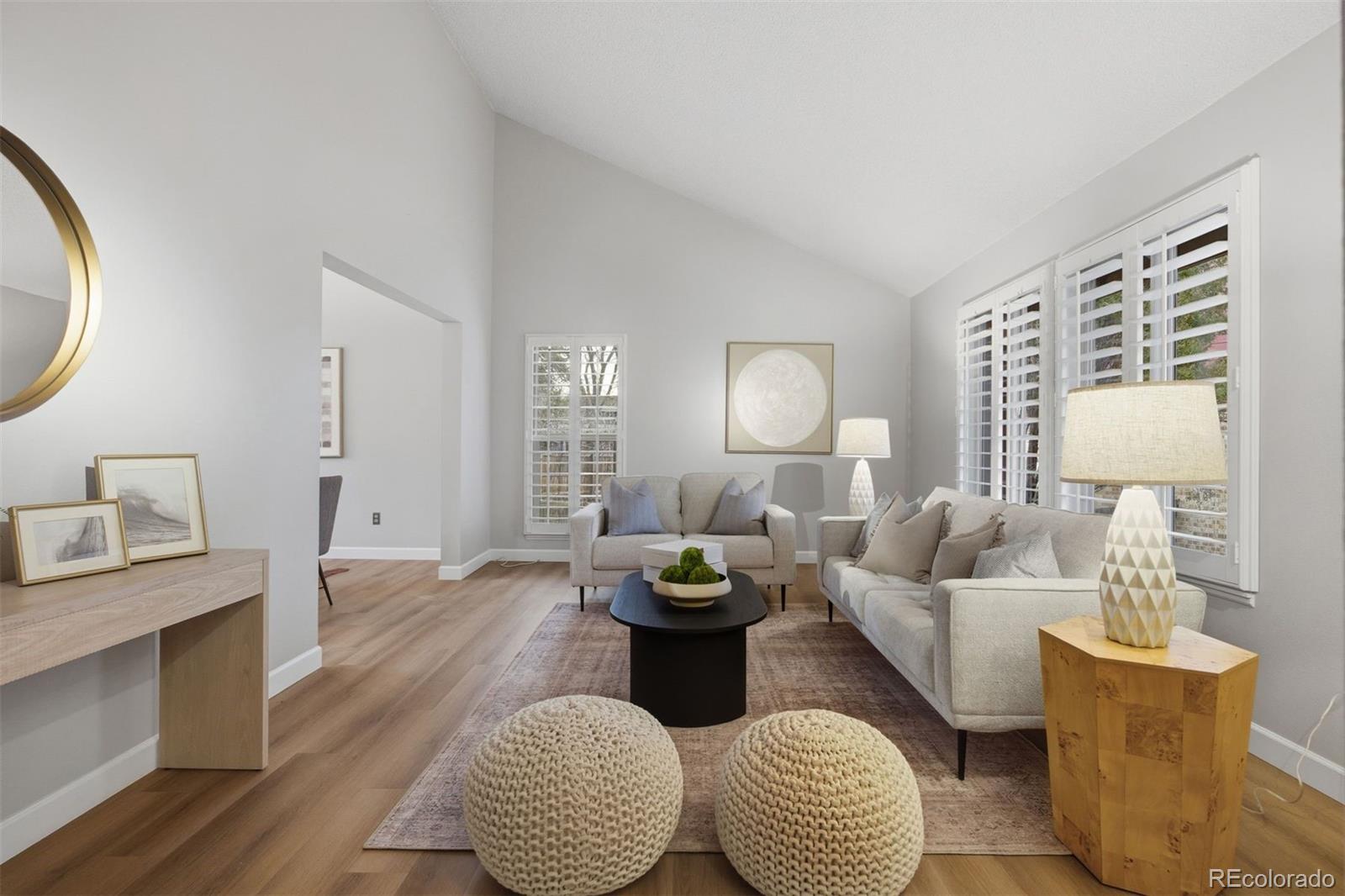 3124 E Hinsdale Place