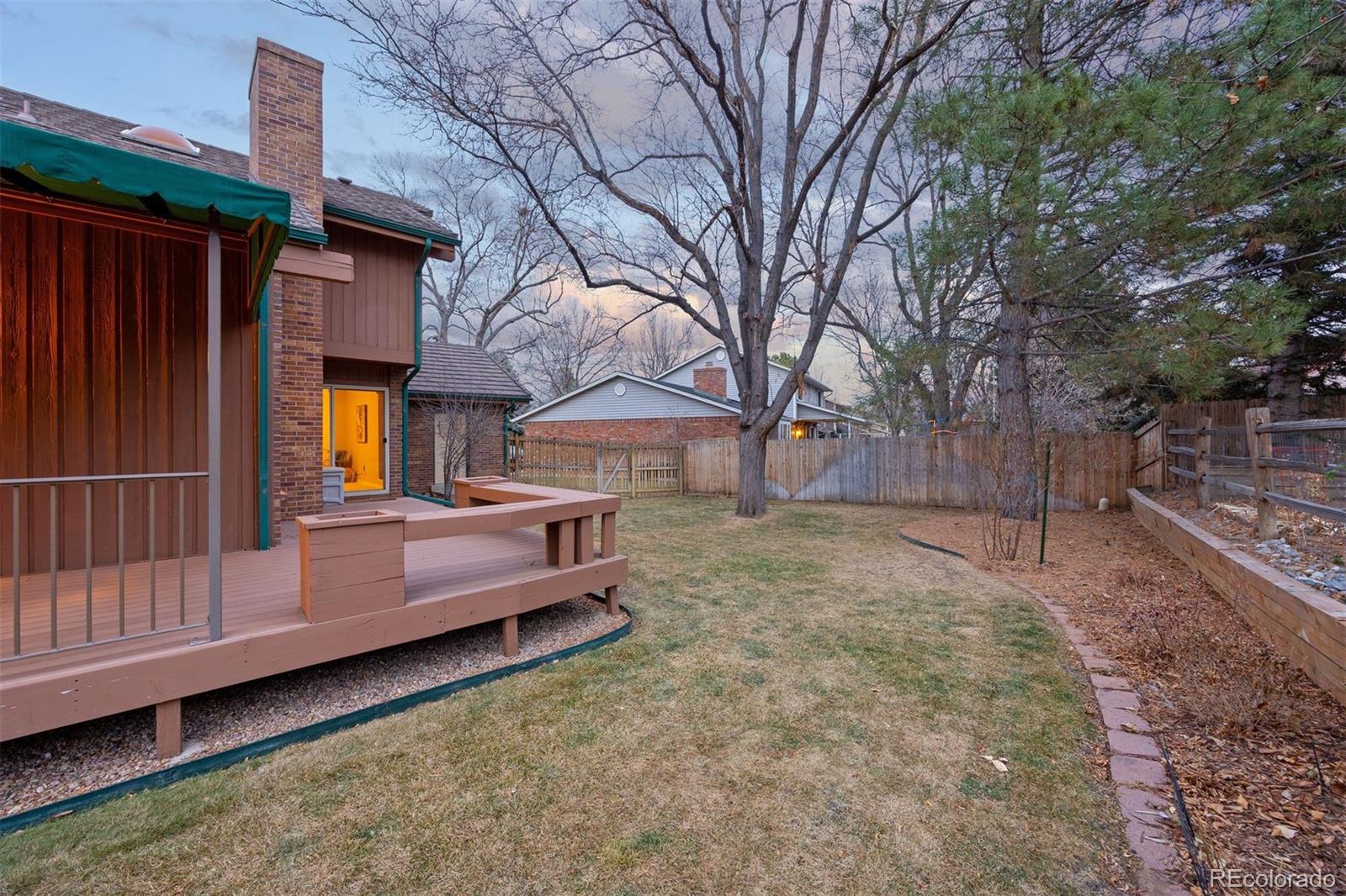 3124 E Hinsdale Place