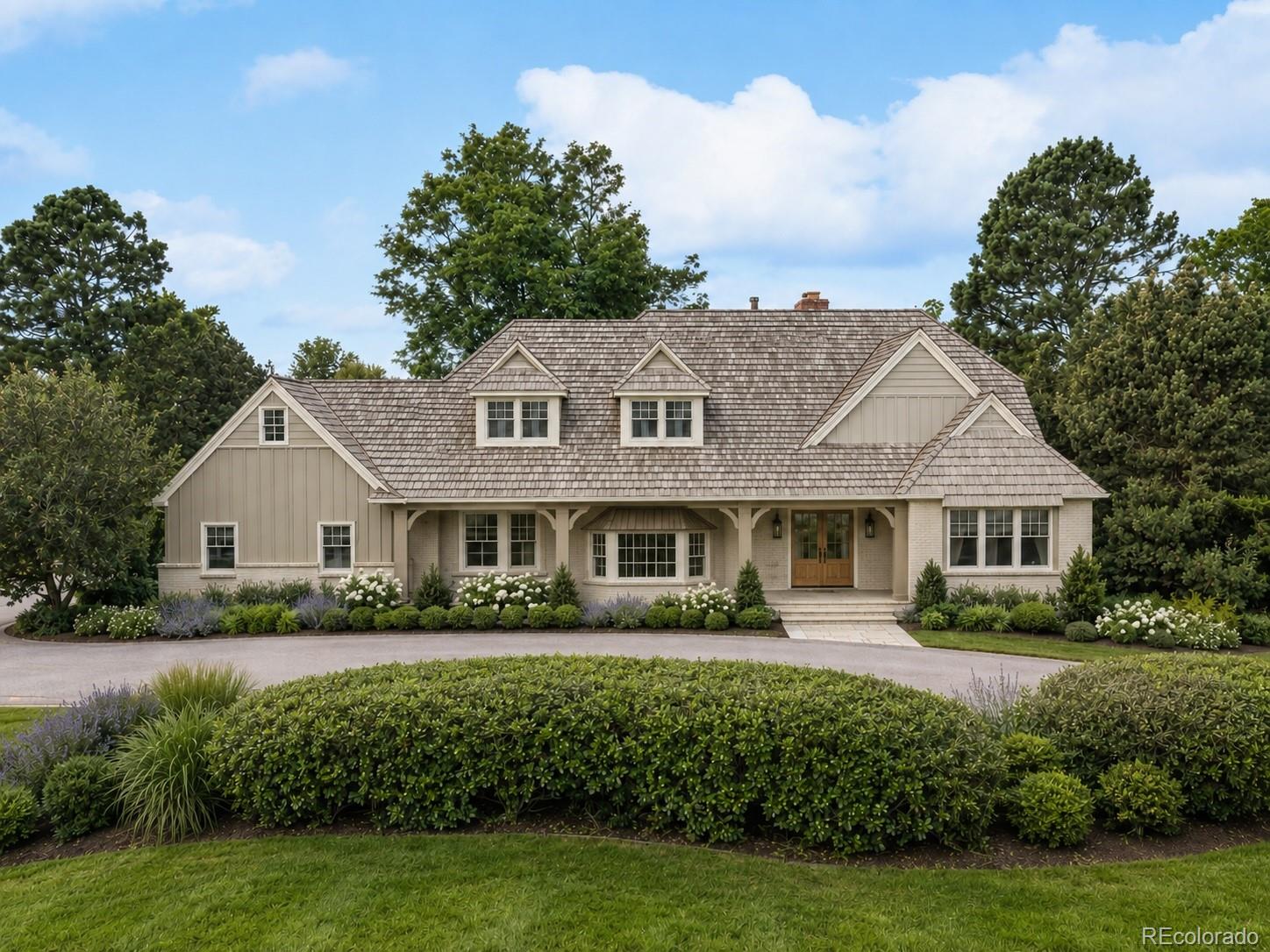 10 Carriage Lane