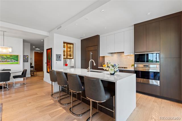 155 Steele Street Unit: 716