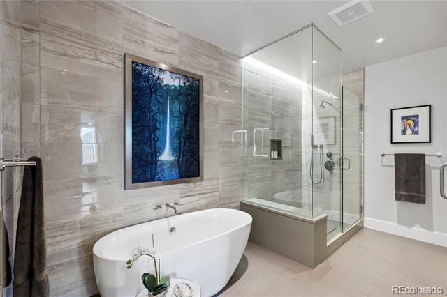 155 Steele Street Unit: 716