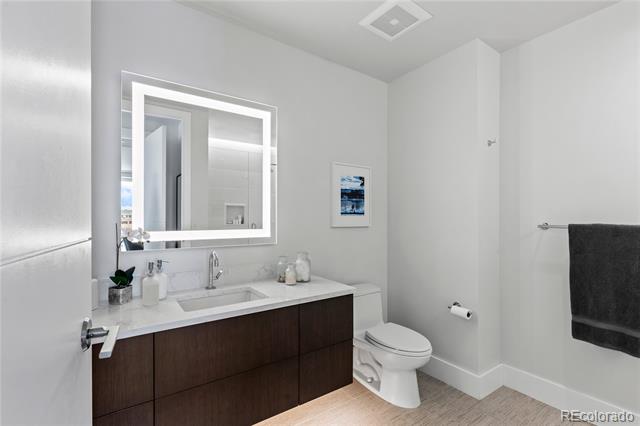 155 Steele Street Unit: 716