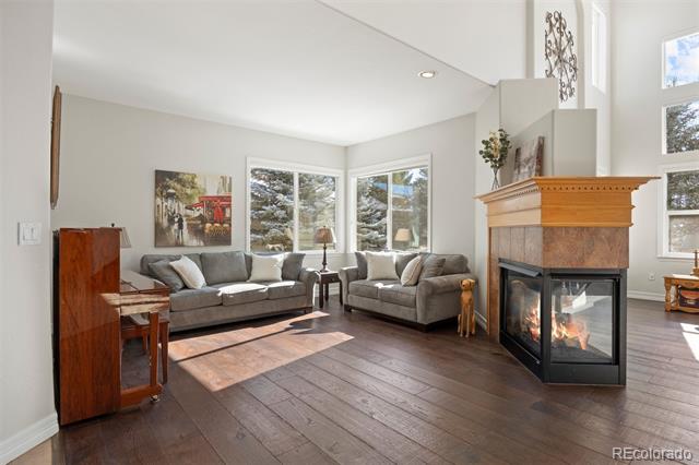 5458 W Calhoun Avenue