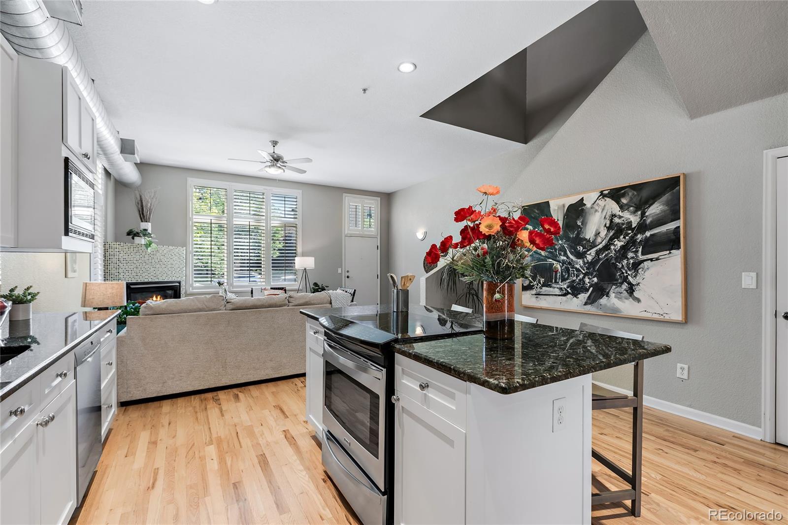 175 Rampart Way Unit: 901