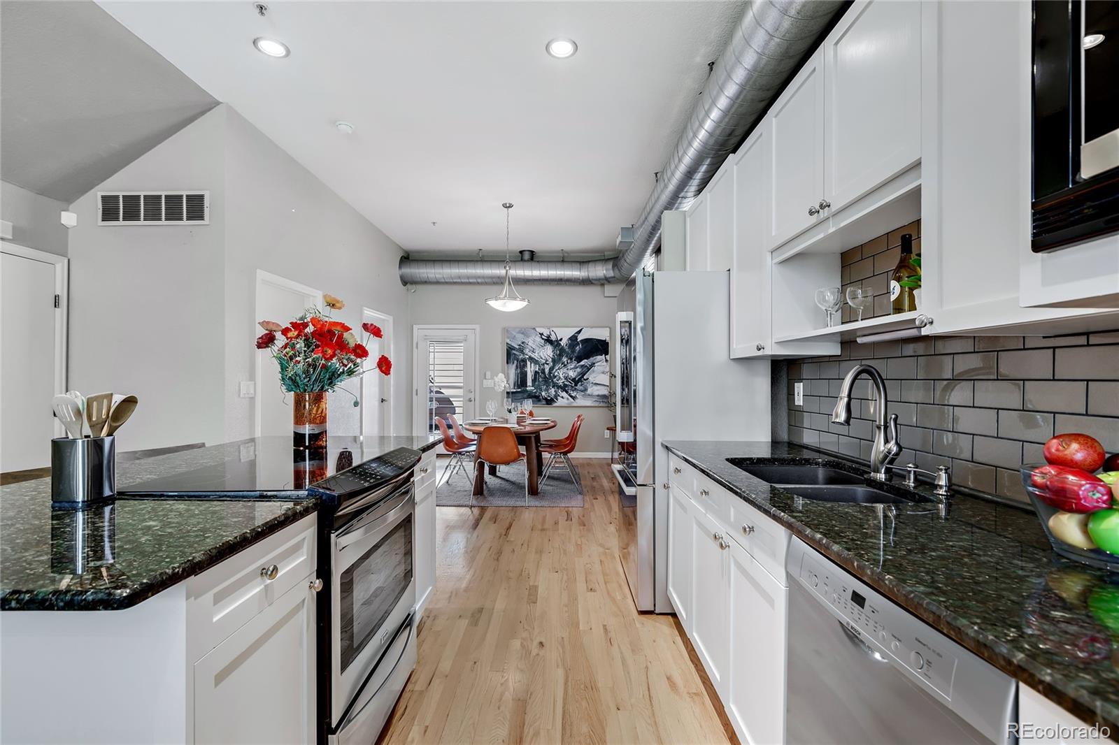 175 Rampart Way Unit: 901