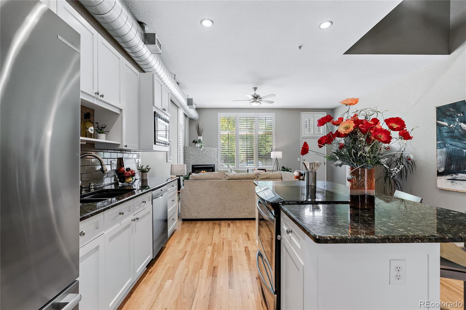 175 Rampart Way Unit: 901