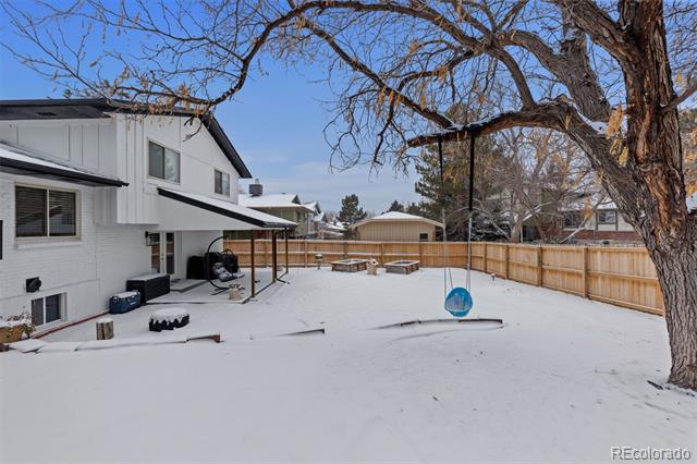 7513 E Bates Drive
