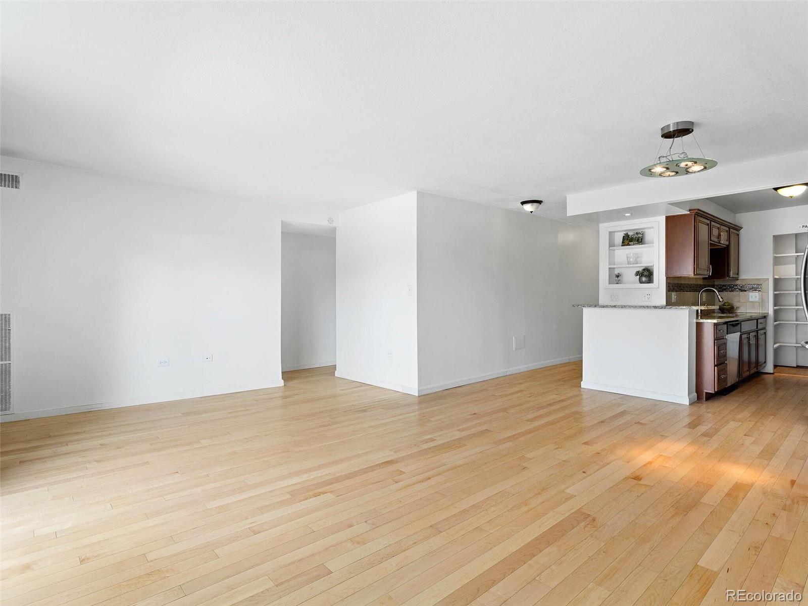 1313 Steele Street Unit: 306