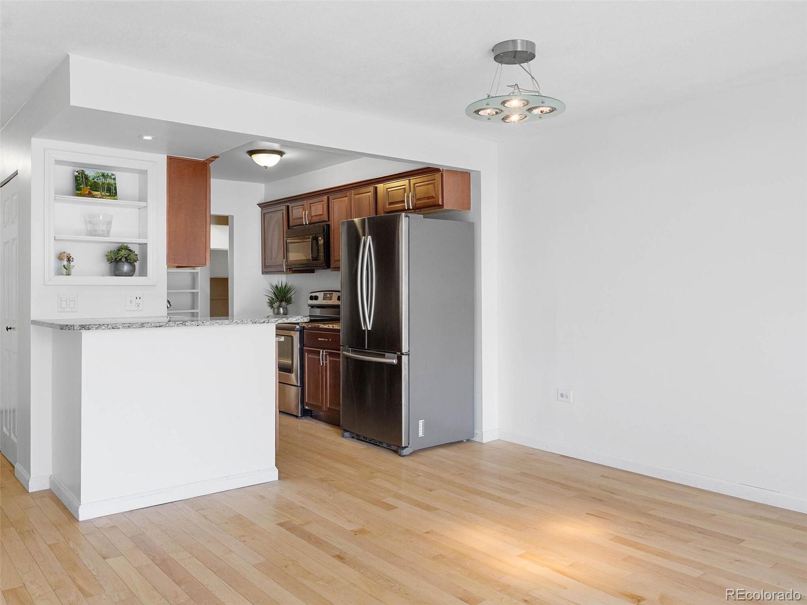 1313 Steele Street Unit: 306