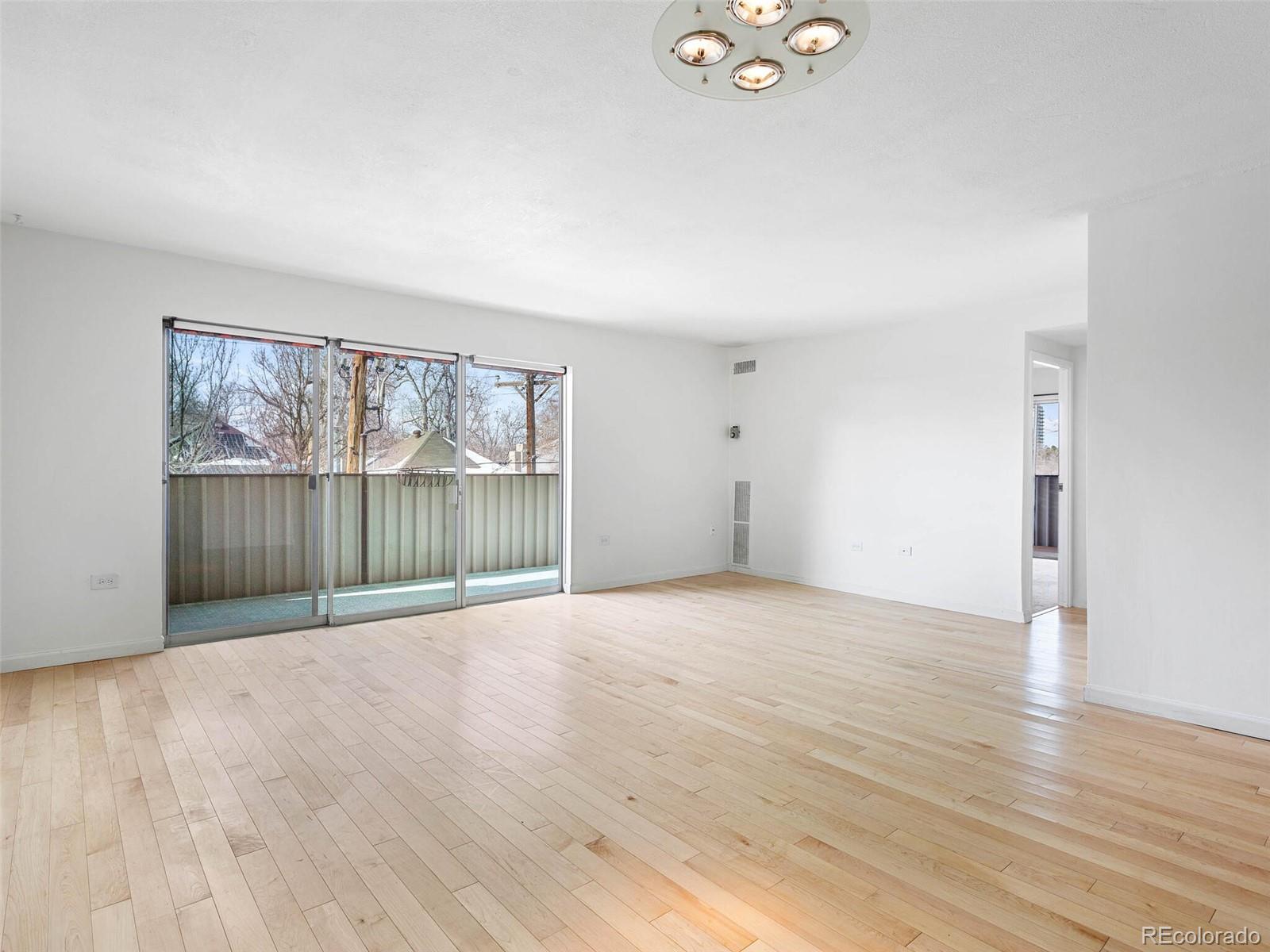 1313 Steele Street Unit: 306