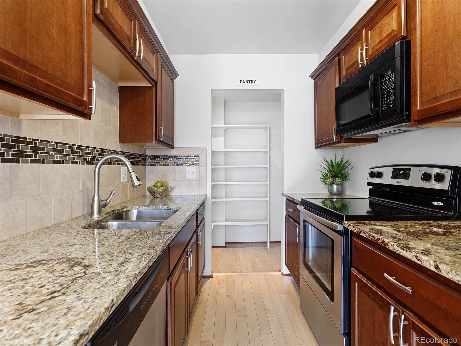 1313 Steele Street Unit: 306