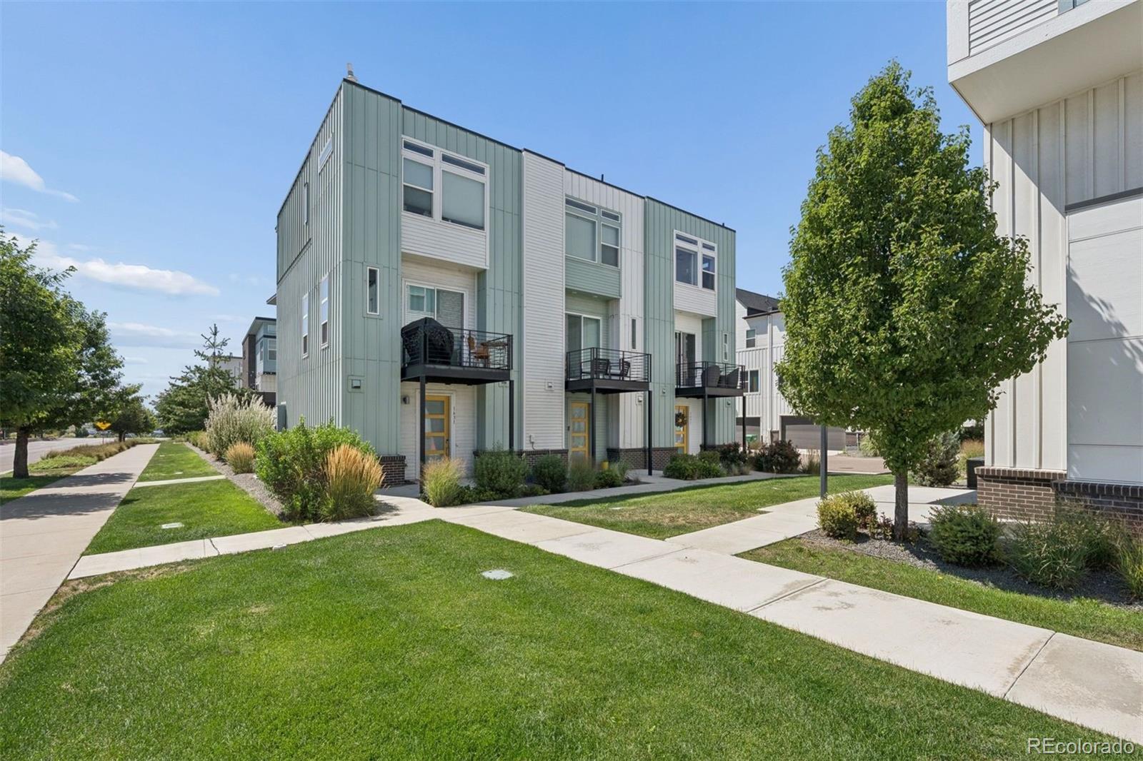 1651 W 67th Circle