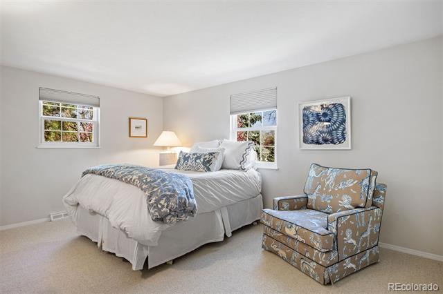 4 Brookside Drive