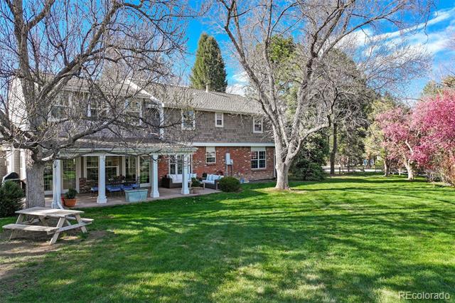 4 Brookside Drive