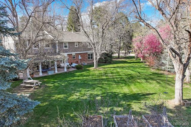 4 Brookside Drive