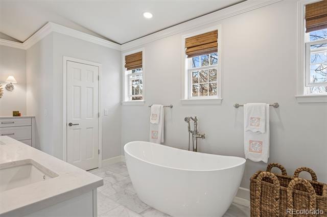 4 Brookside Drive