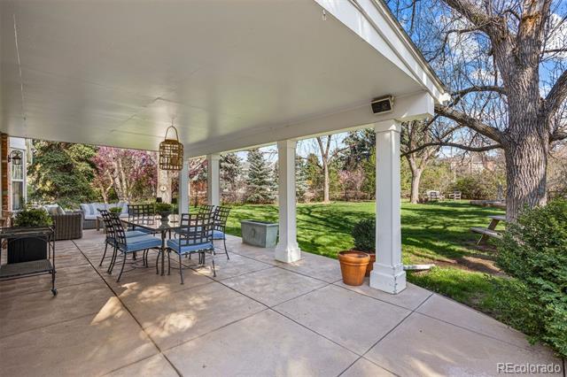 4 Brookside Drive