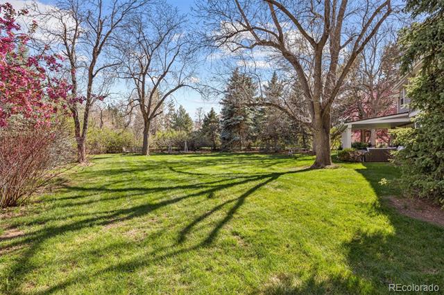 4 Brookside Drive