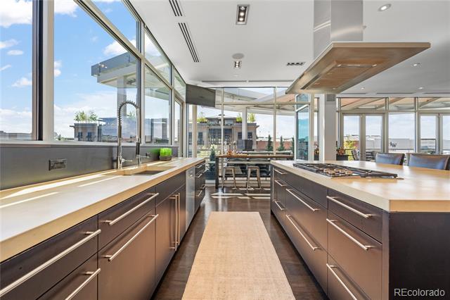 105 Fillmore Street Unit: 201