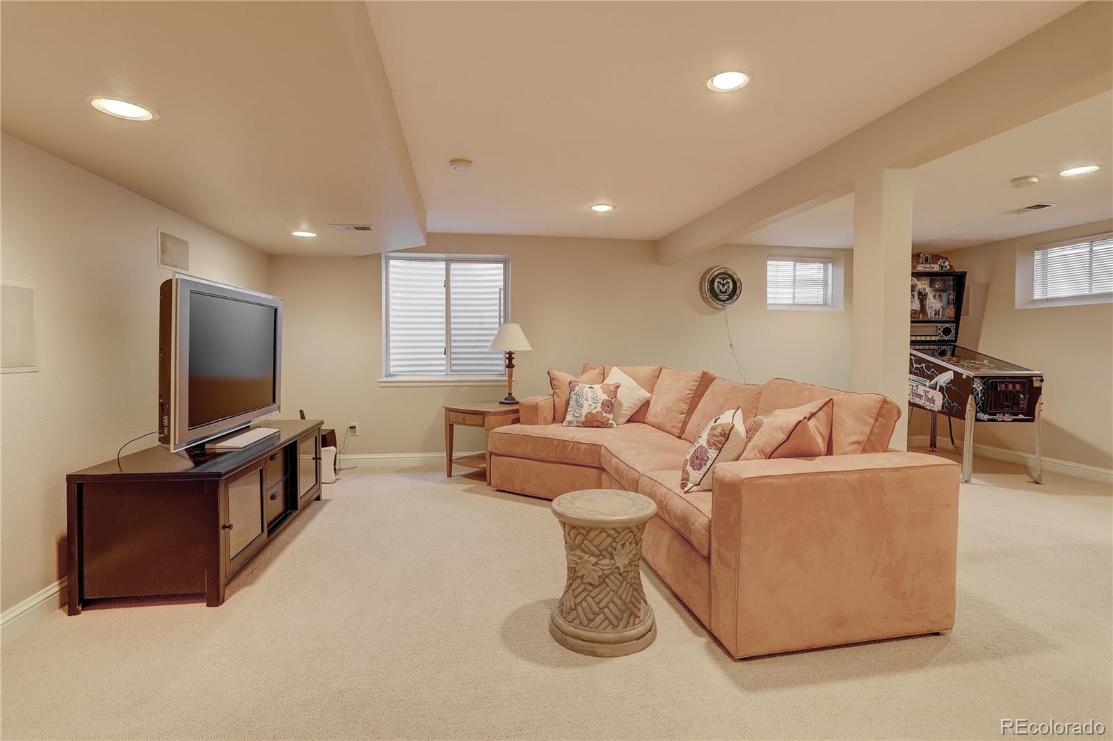 7172 S Glencoe Circle