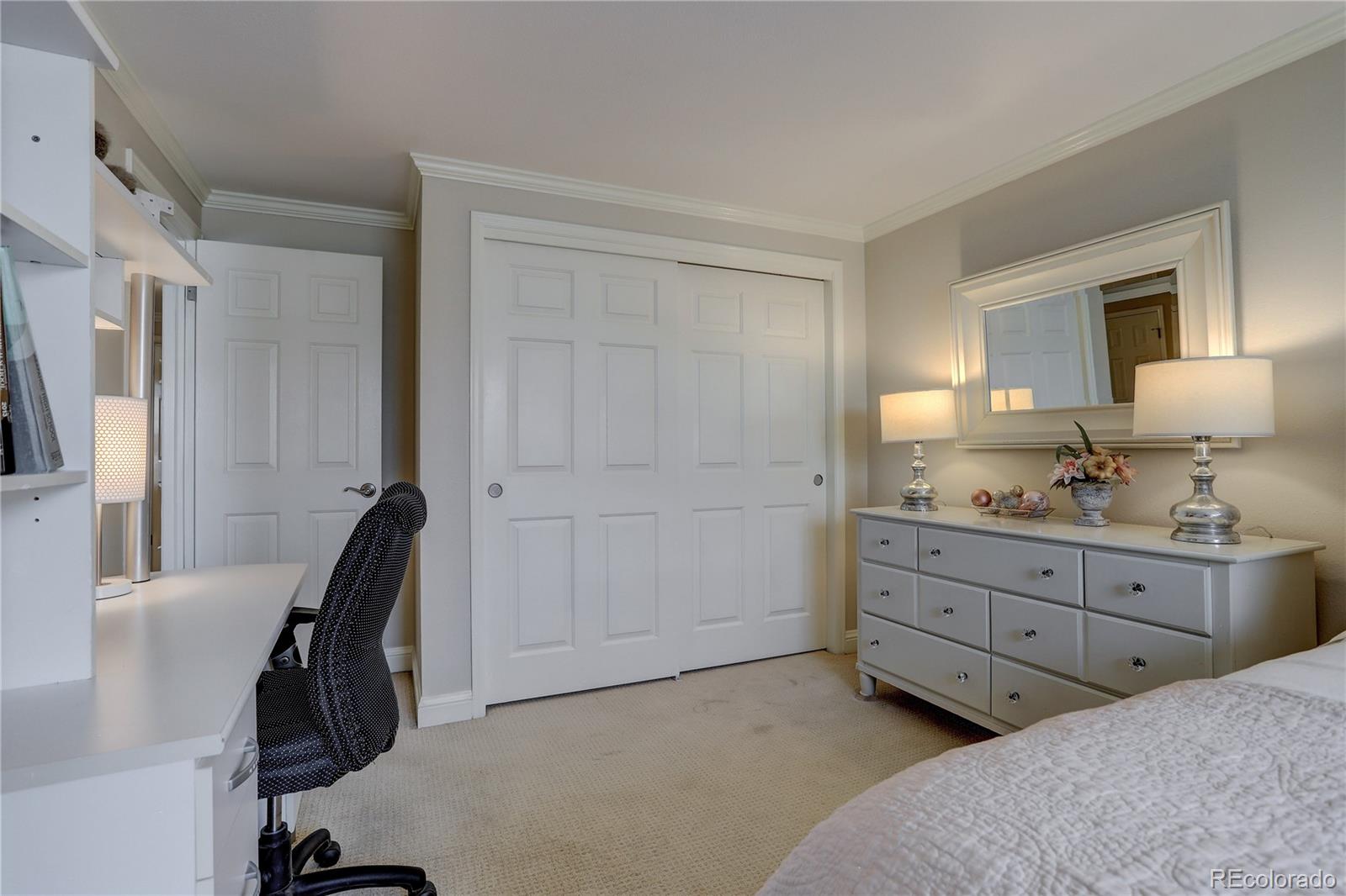 7172 S Glencoe Circle