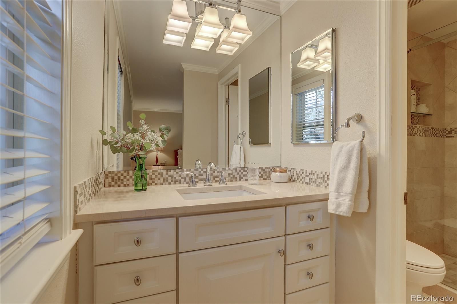 7172 S Glencoe Circle