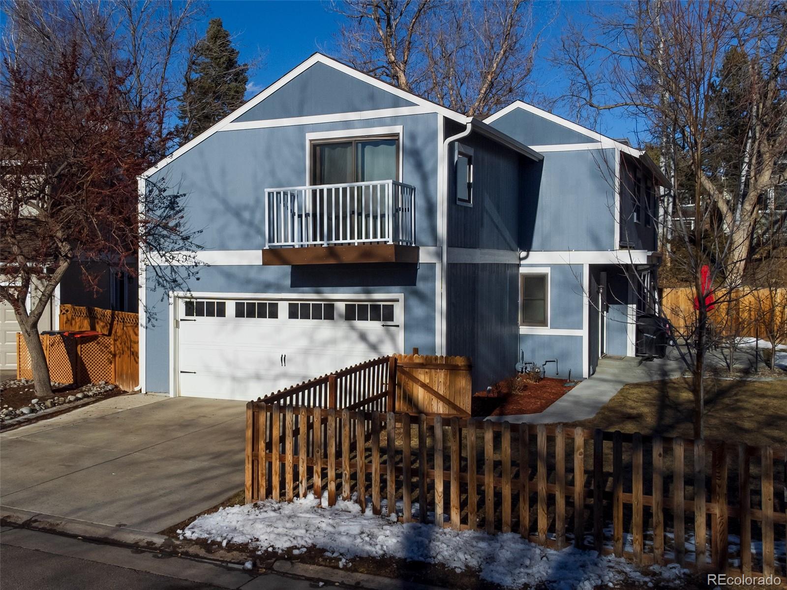 949 W Peakview Circle