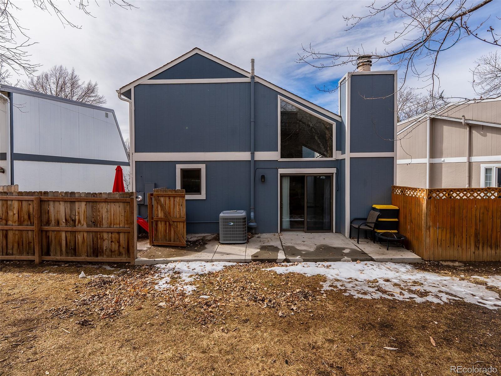 949 W Peakview Circle