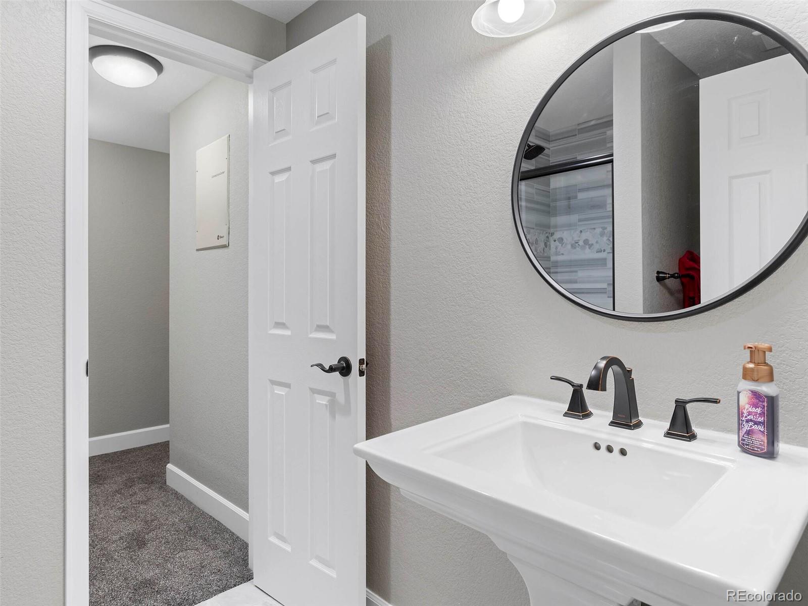 6020 W Colorado Lane