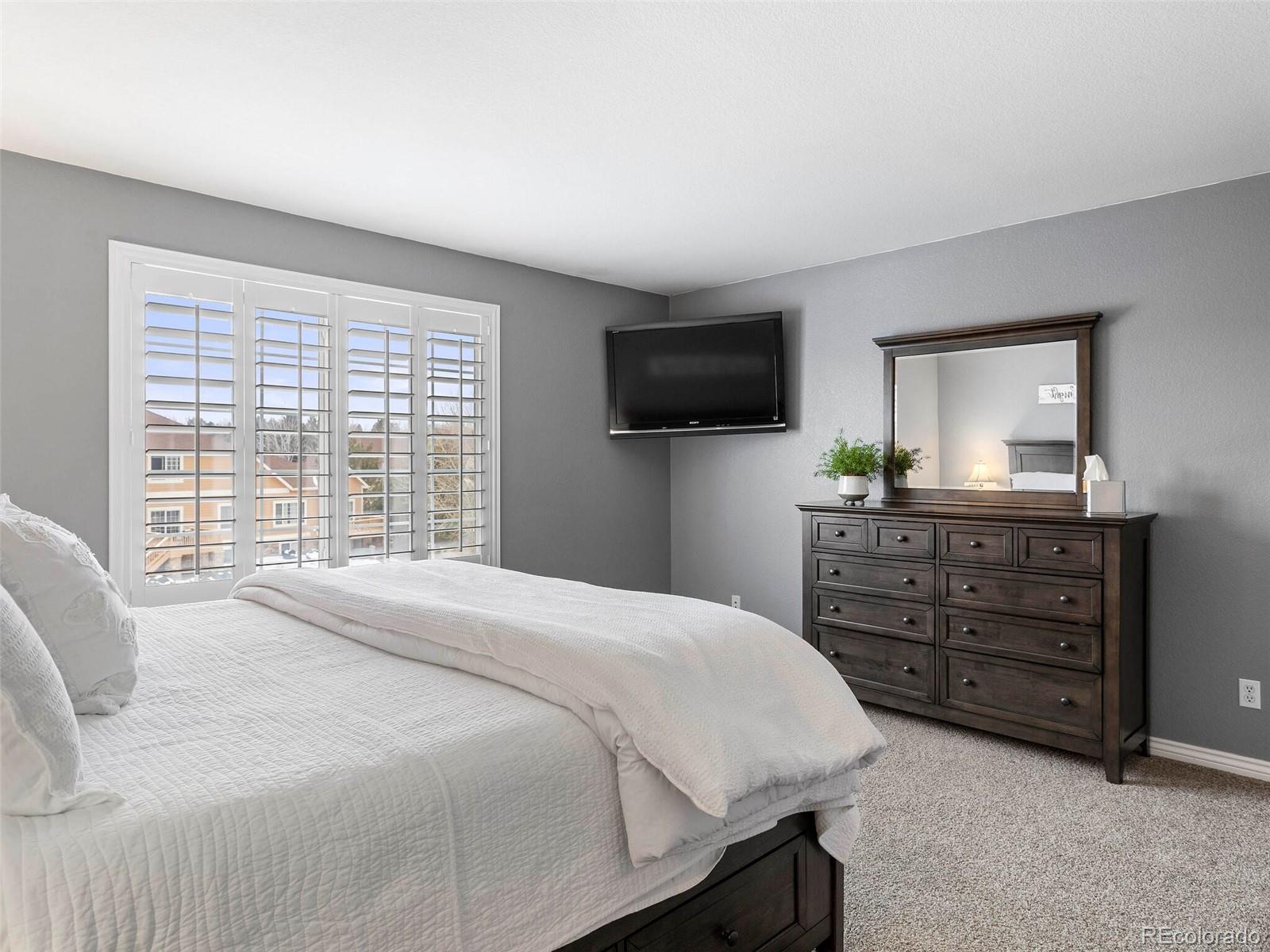 6020 W Colorado Lane