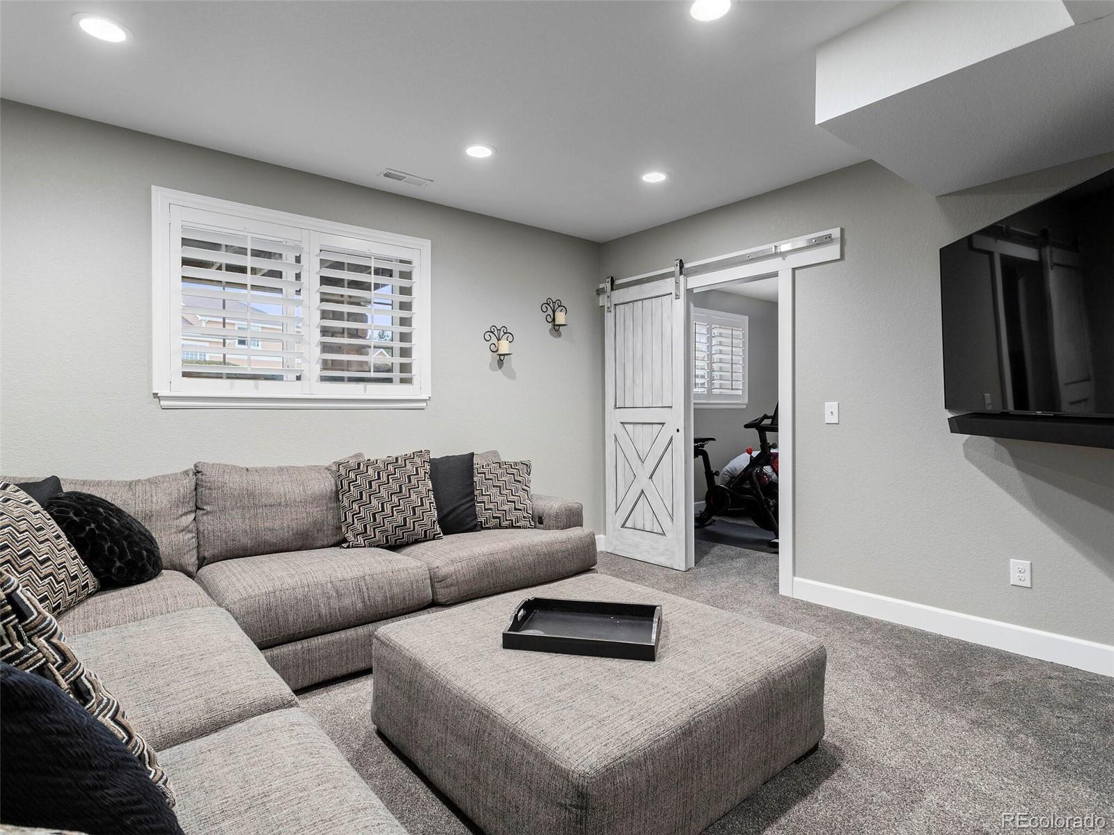 6020 W Colorado Lane