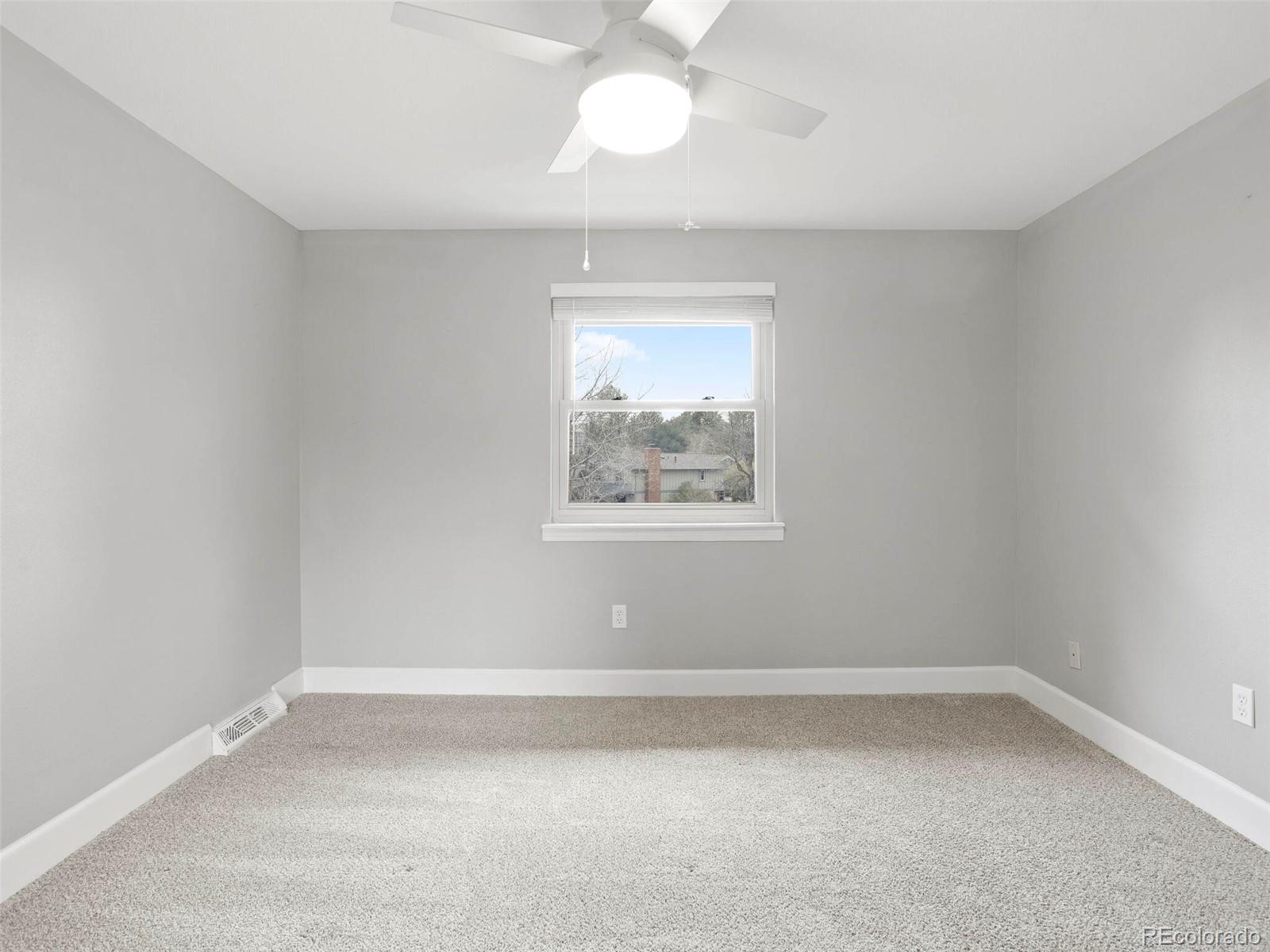 7557 S Willow Circle