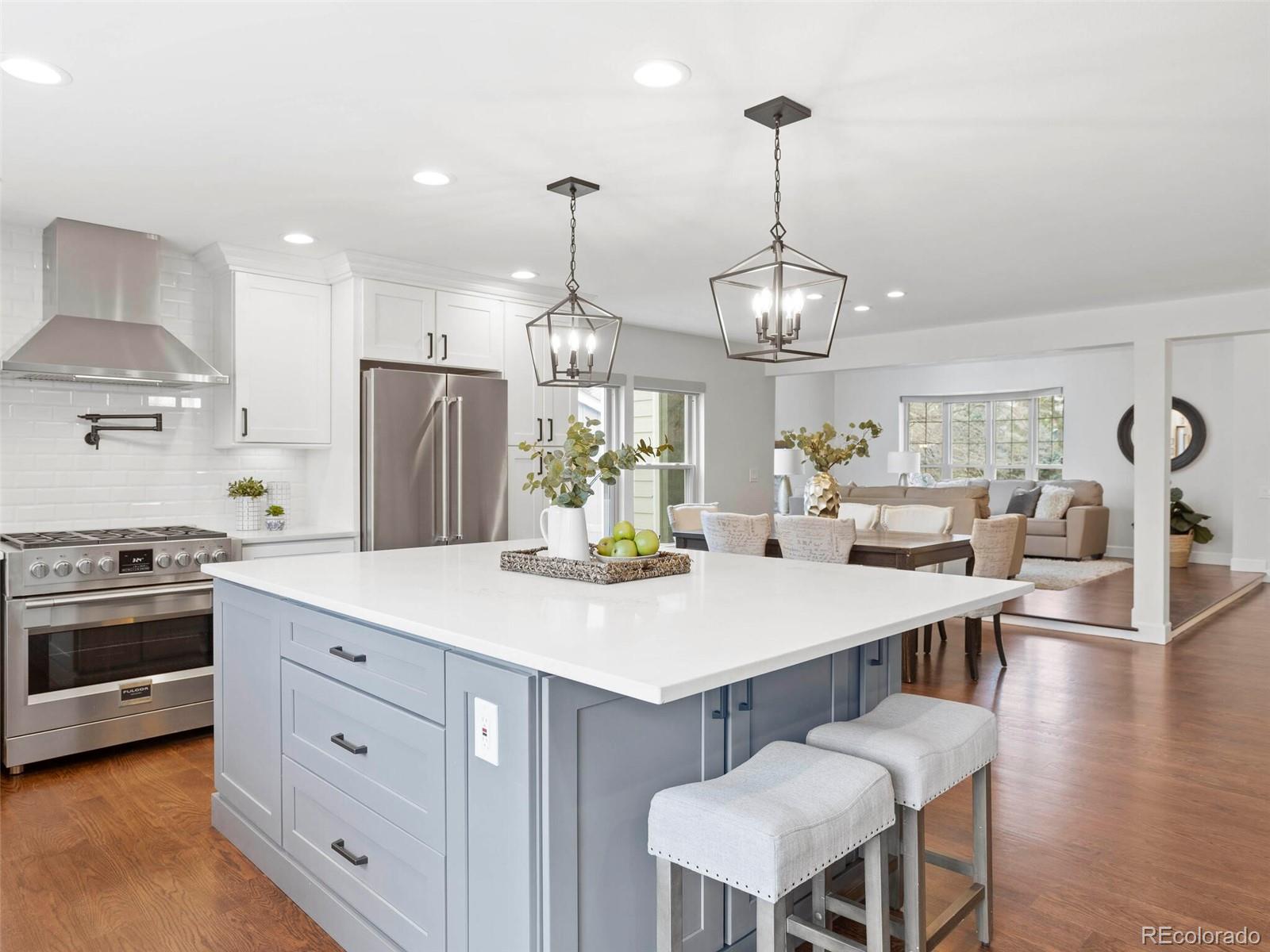 7557 S Willow Circle