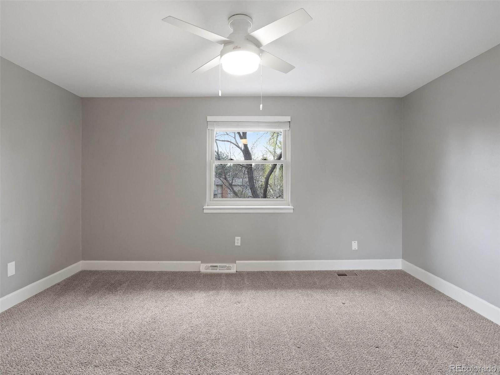 7557 S Willow Circle