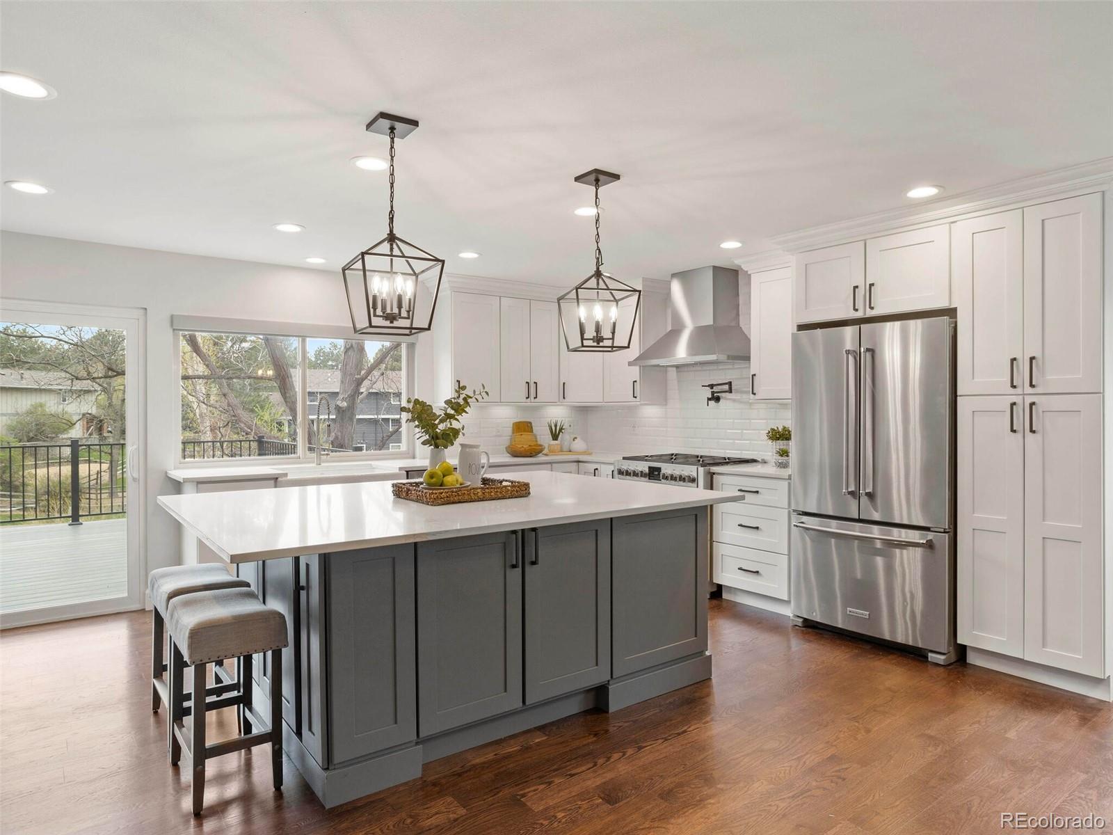 7557 S Willow Circle