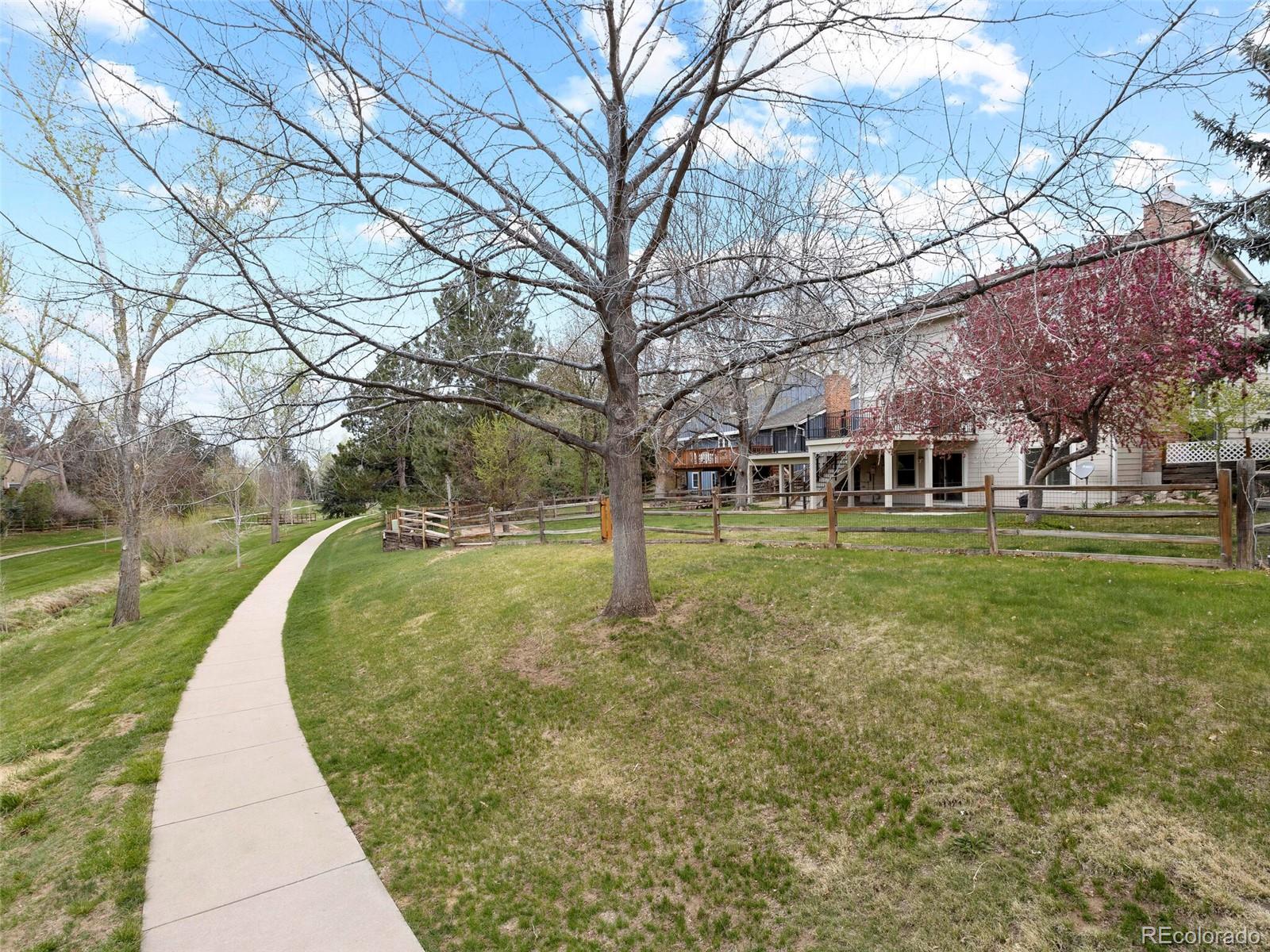 7557 S Willow Circle