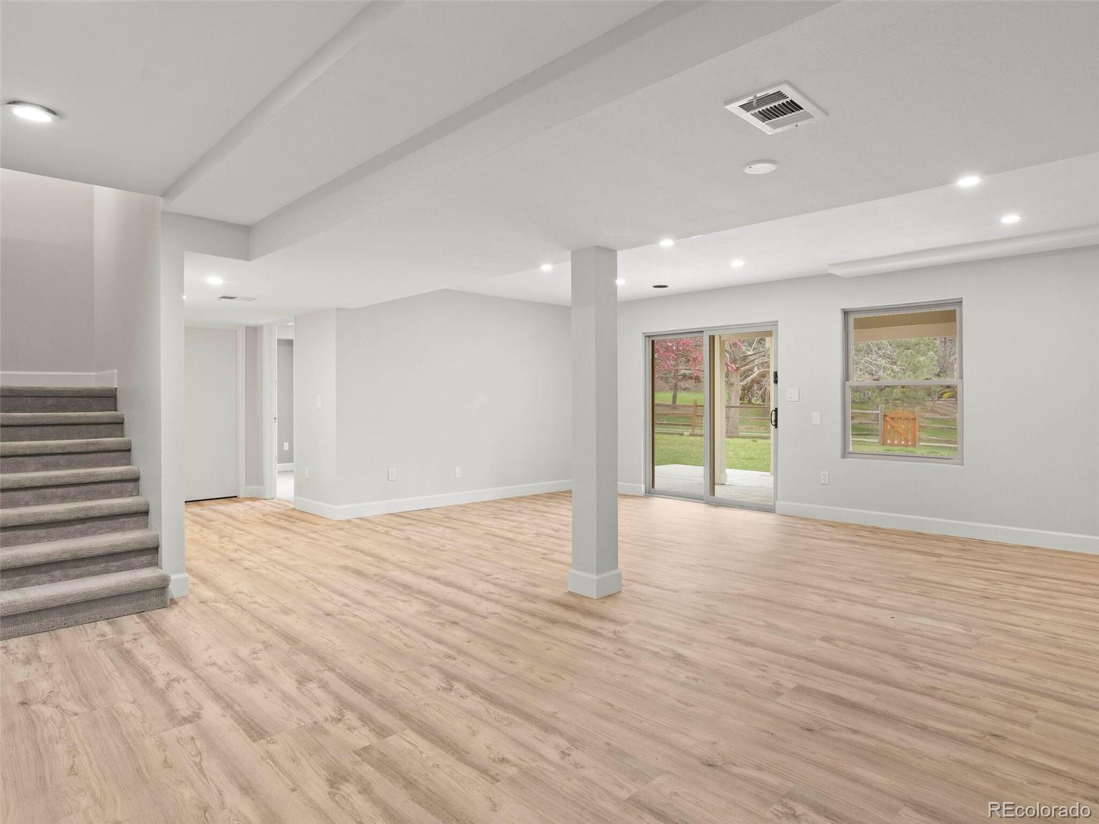 7557 S Willow Circle