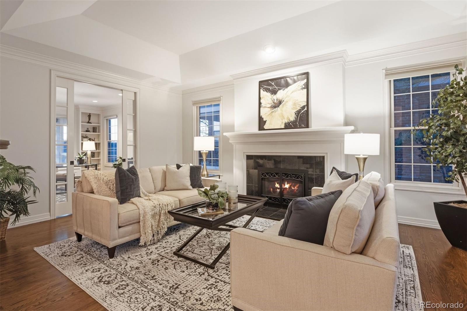 7233 S Niagara Circle