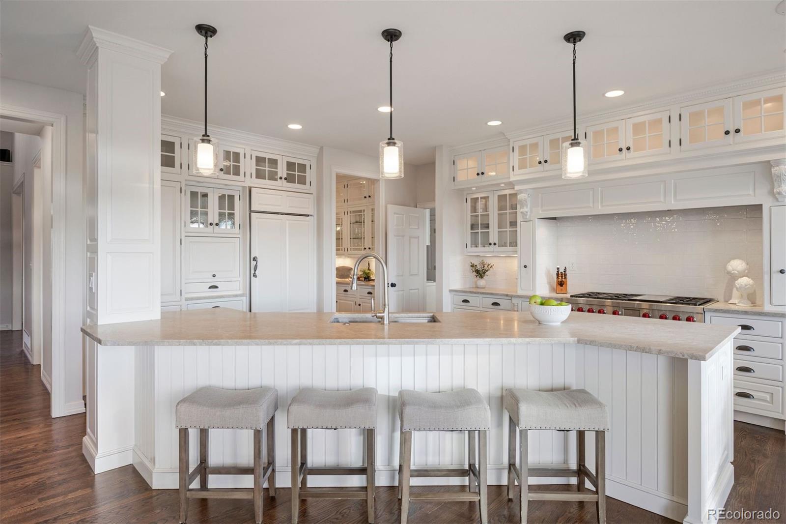 7233 S Niagara Circle