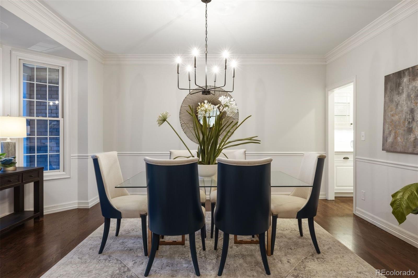 7233 S Niagara Circle