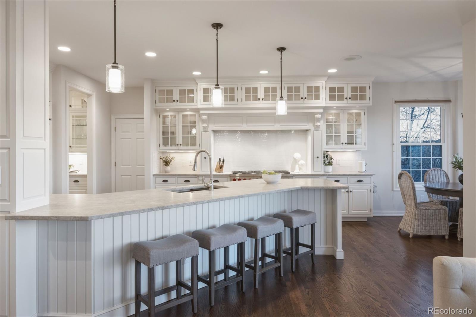 7233 S Niagara Circle