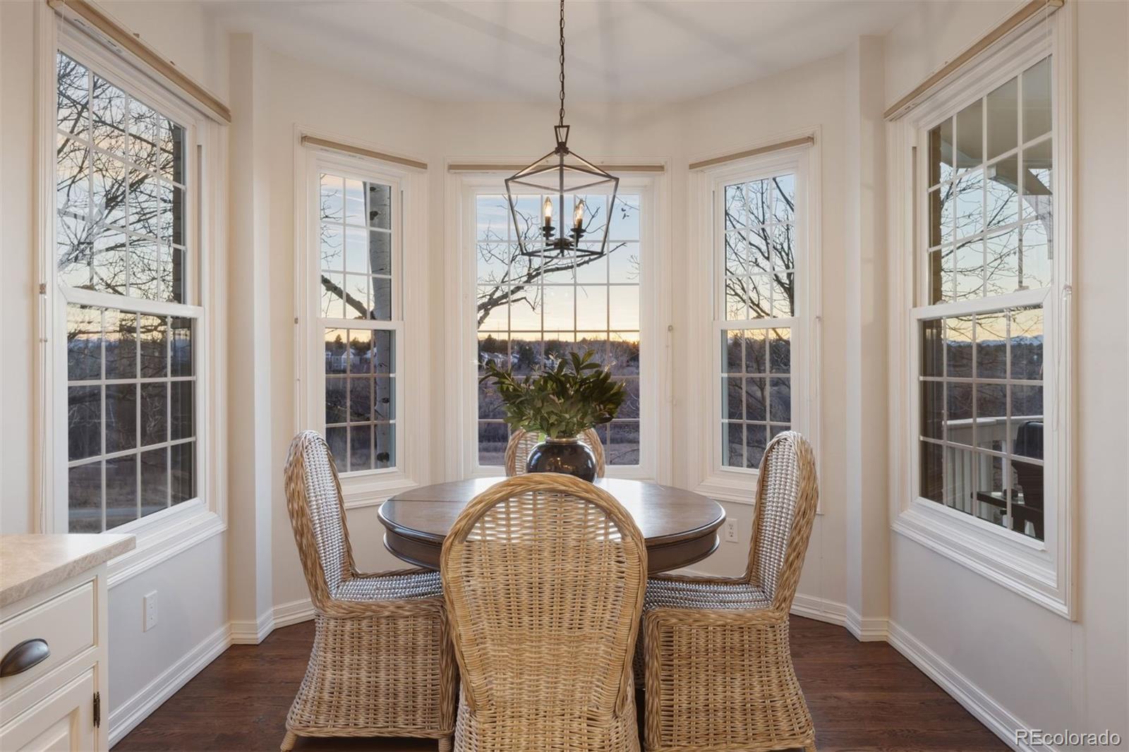 7233 S Niagara Circle