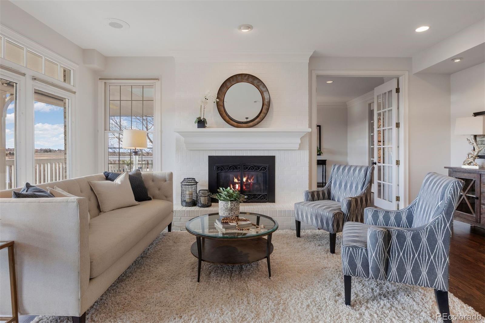 7233 S Niagara Circle