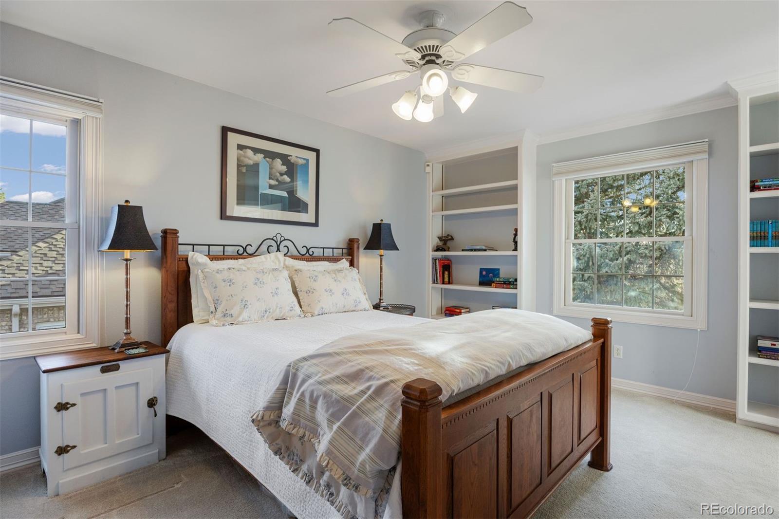 7233 S Niagara Circle