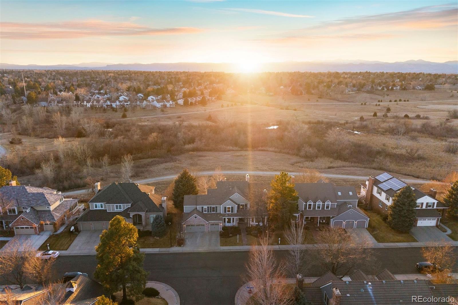 7233 S Niagara Circle