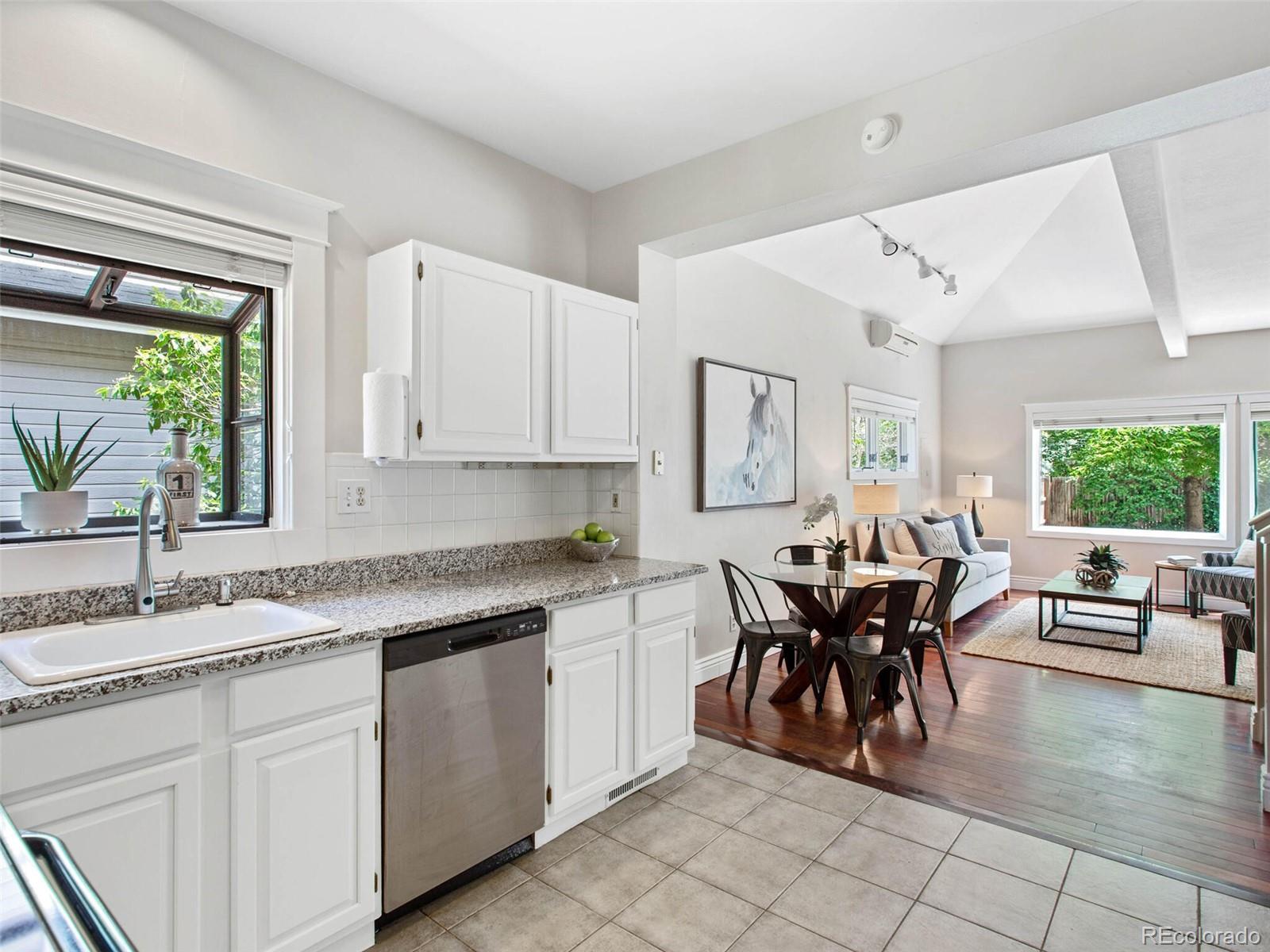 1152 S Columbine Street