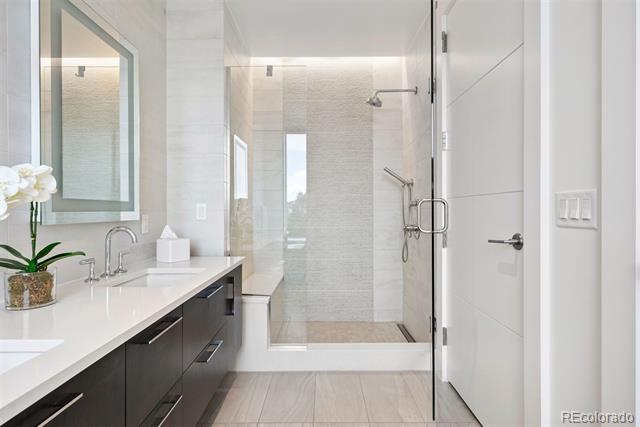 155 Steele Street Unit: 414