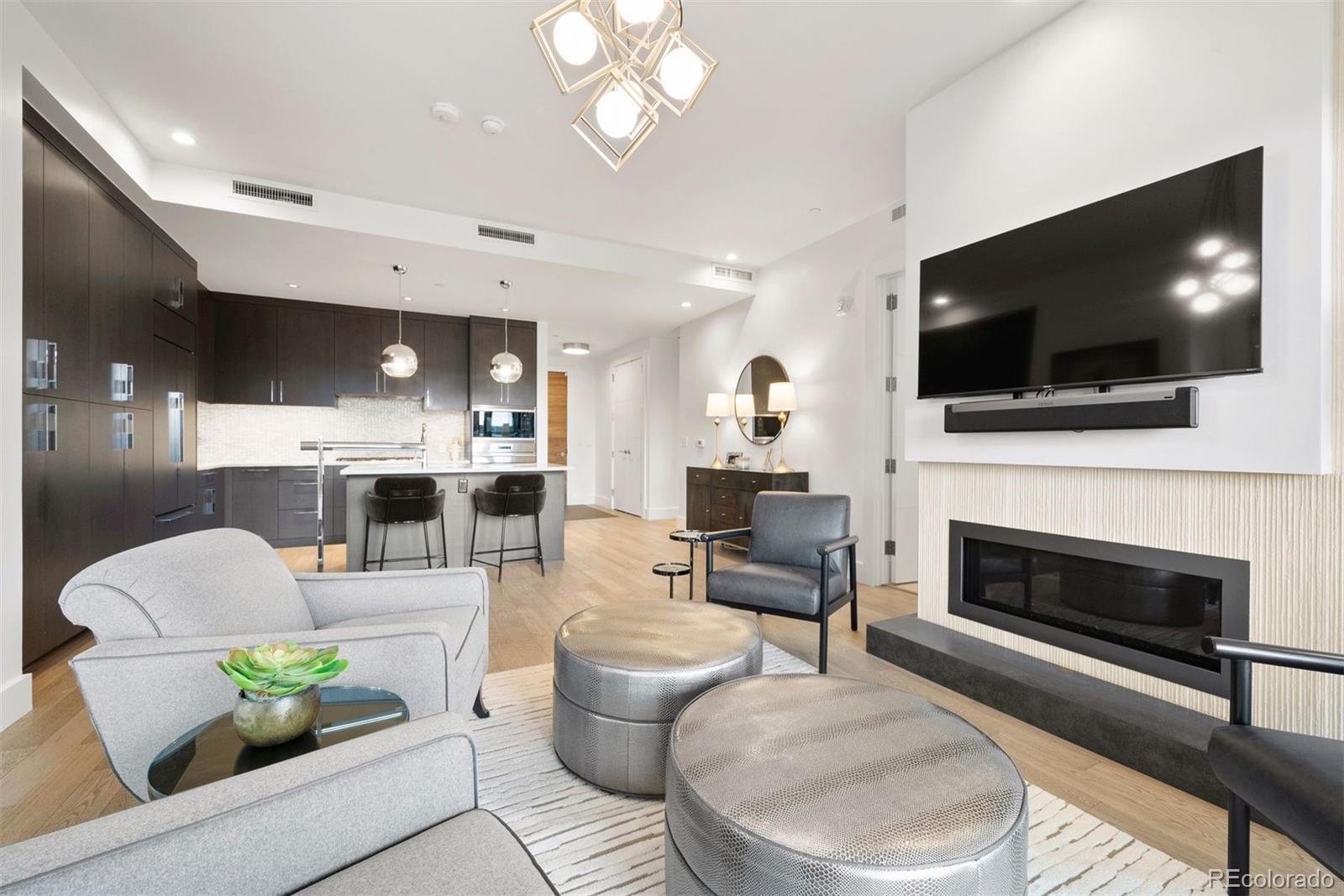 155 Steele Street Unit: 414